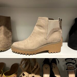 Women's Tan Ankle Boots